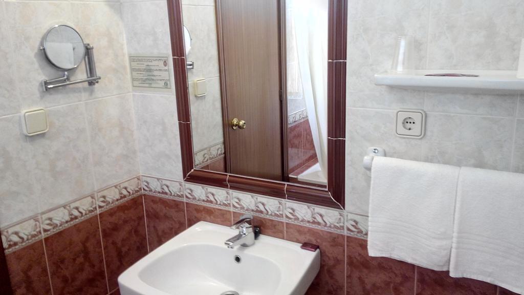 איאמונטה Hotel Riavela מראה חיצוני תמונה