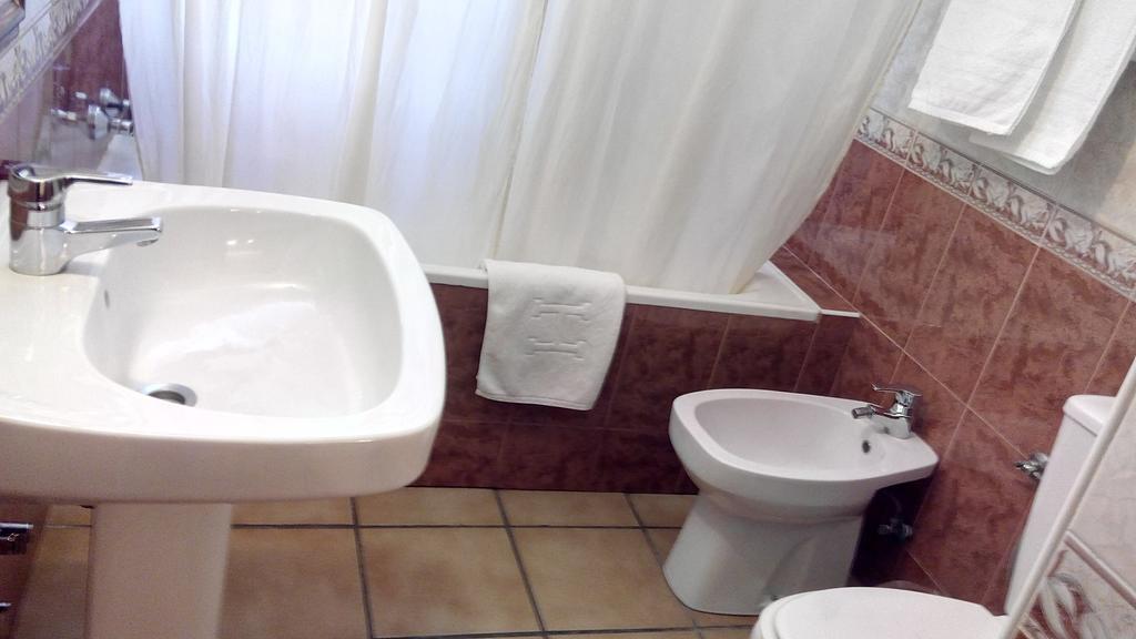 איאמונטה Hotel Riavela מראה חיצוני תמונה