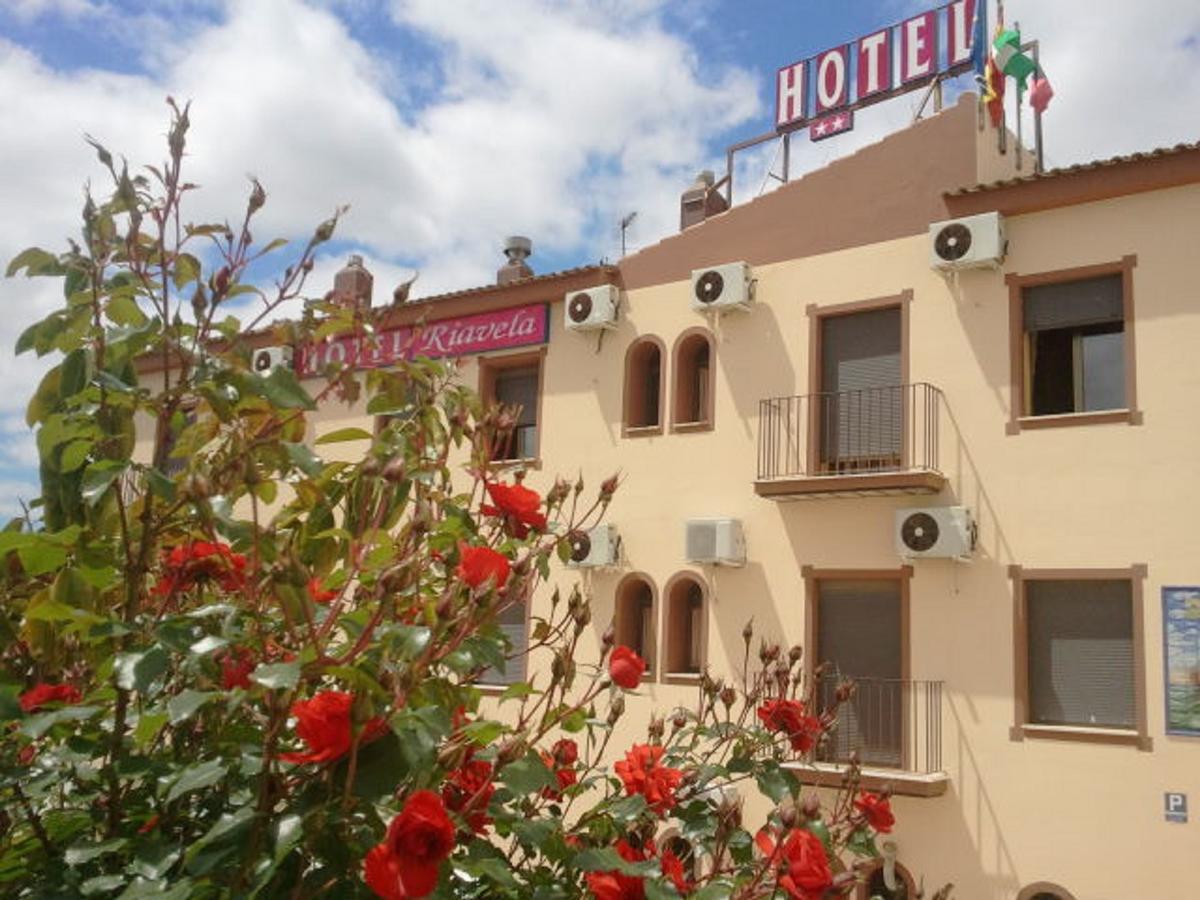 איאמונטה Hotel Riavela מראה חיצוני תמונה